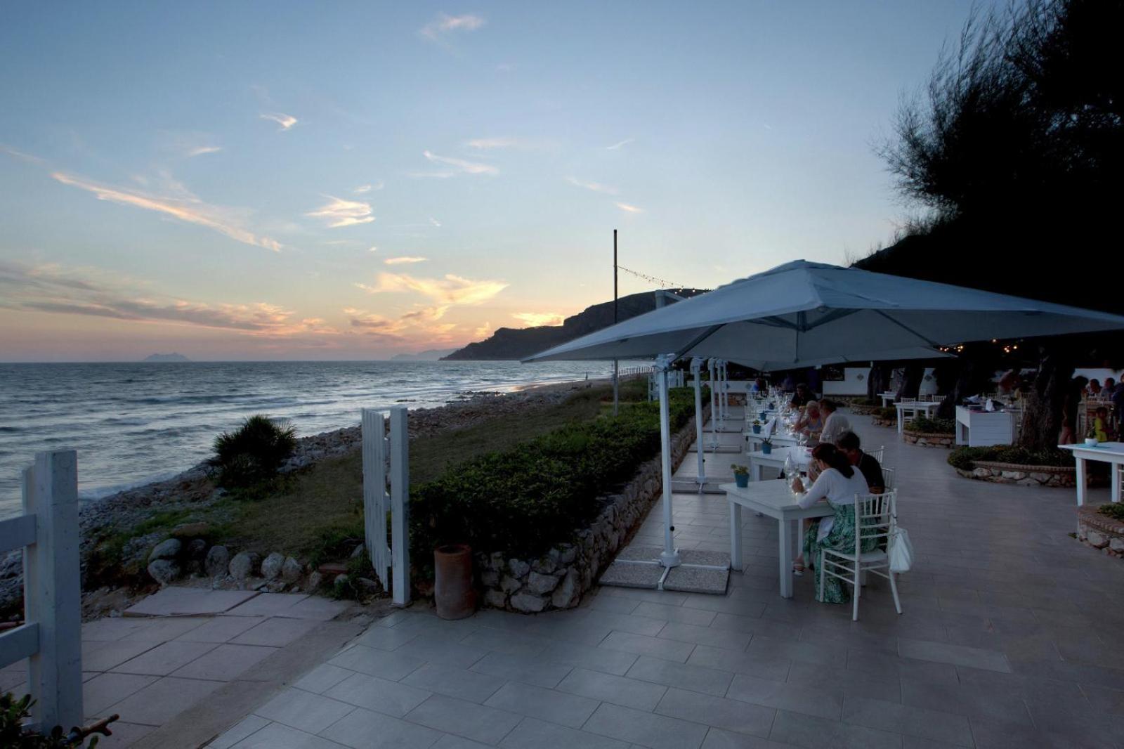 Torre San Vito Hotel Villaggio Гаэта Экстерьер фото